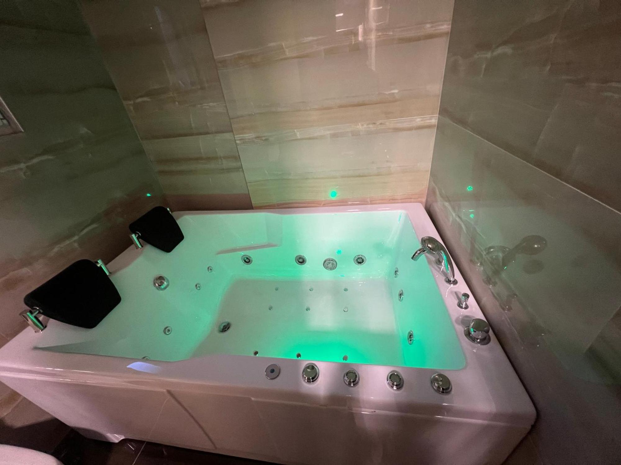 Hotel Bujtina Shehu Kukes Zewnętrze zdjęcie